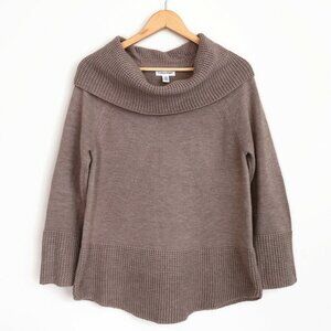 Calvin Klein Sweater -  Size M -  Beige -  Long Sleeve